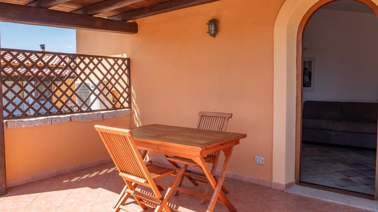 סאן תאודורו Casa Vacanza La Suaredda מראה חיצוני תמונה