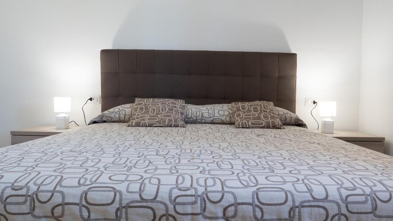 סאן תאודורו Casa Vacanza La Suaredda מראה חיצוני תמונה