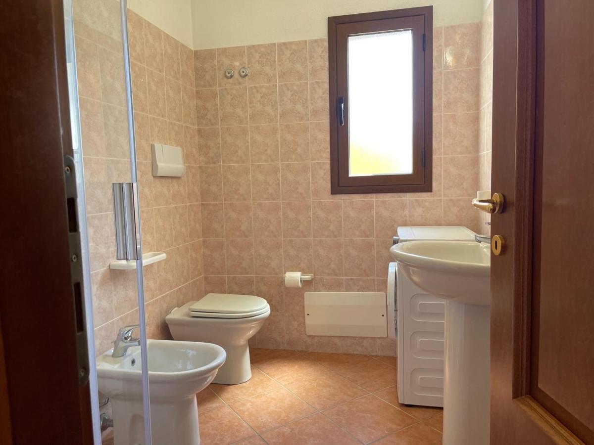 סאן תאודורו Casa Vacanza La Suaredda מראה חיצוני תמונה